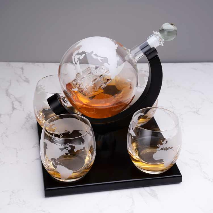 Decanter Globe Set - Set di decanter per whisky in