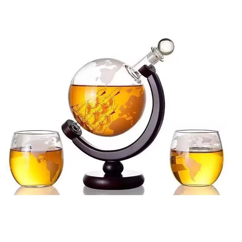 Set decanter a globo creativo  - Decanter Globe Set recensione e prezzo